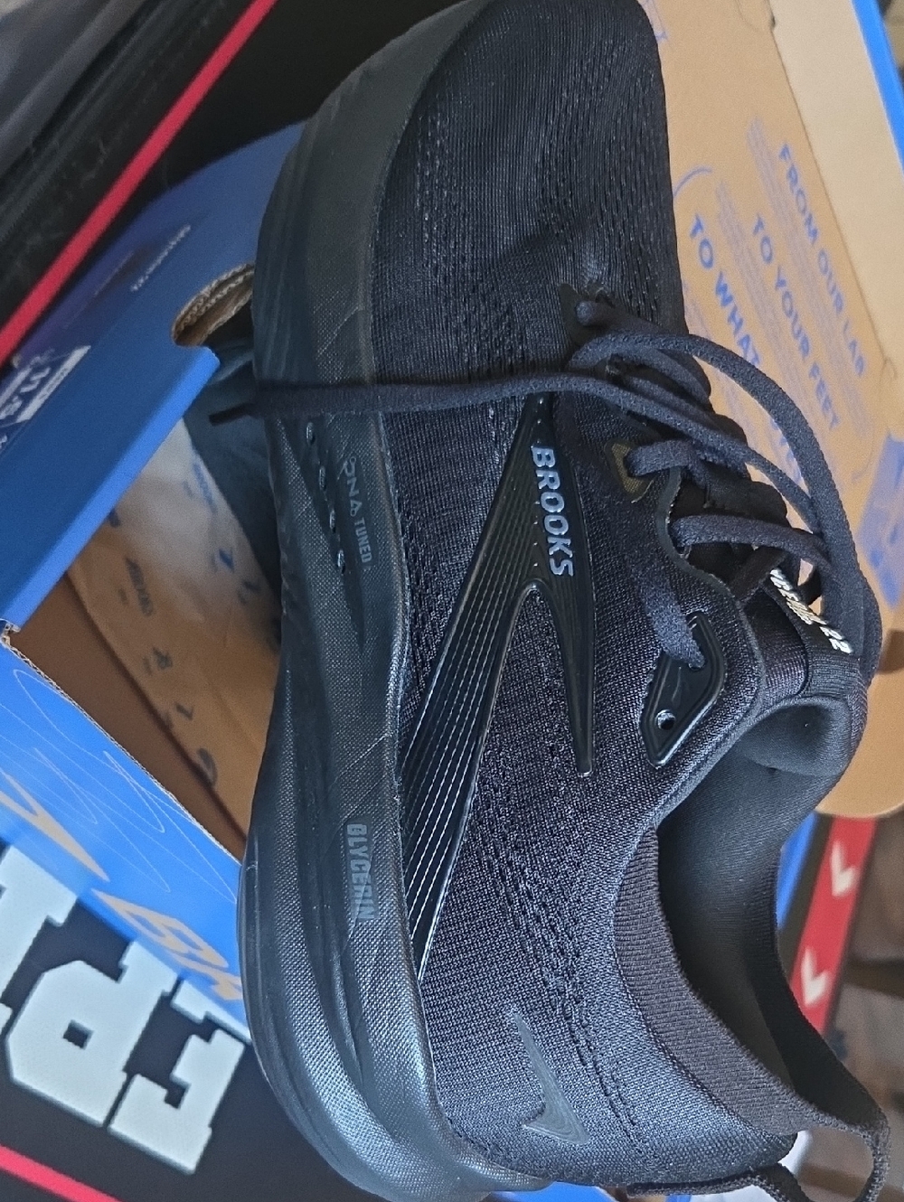 *Attention referees* Brooks Glycerin 22